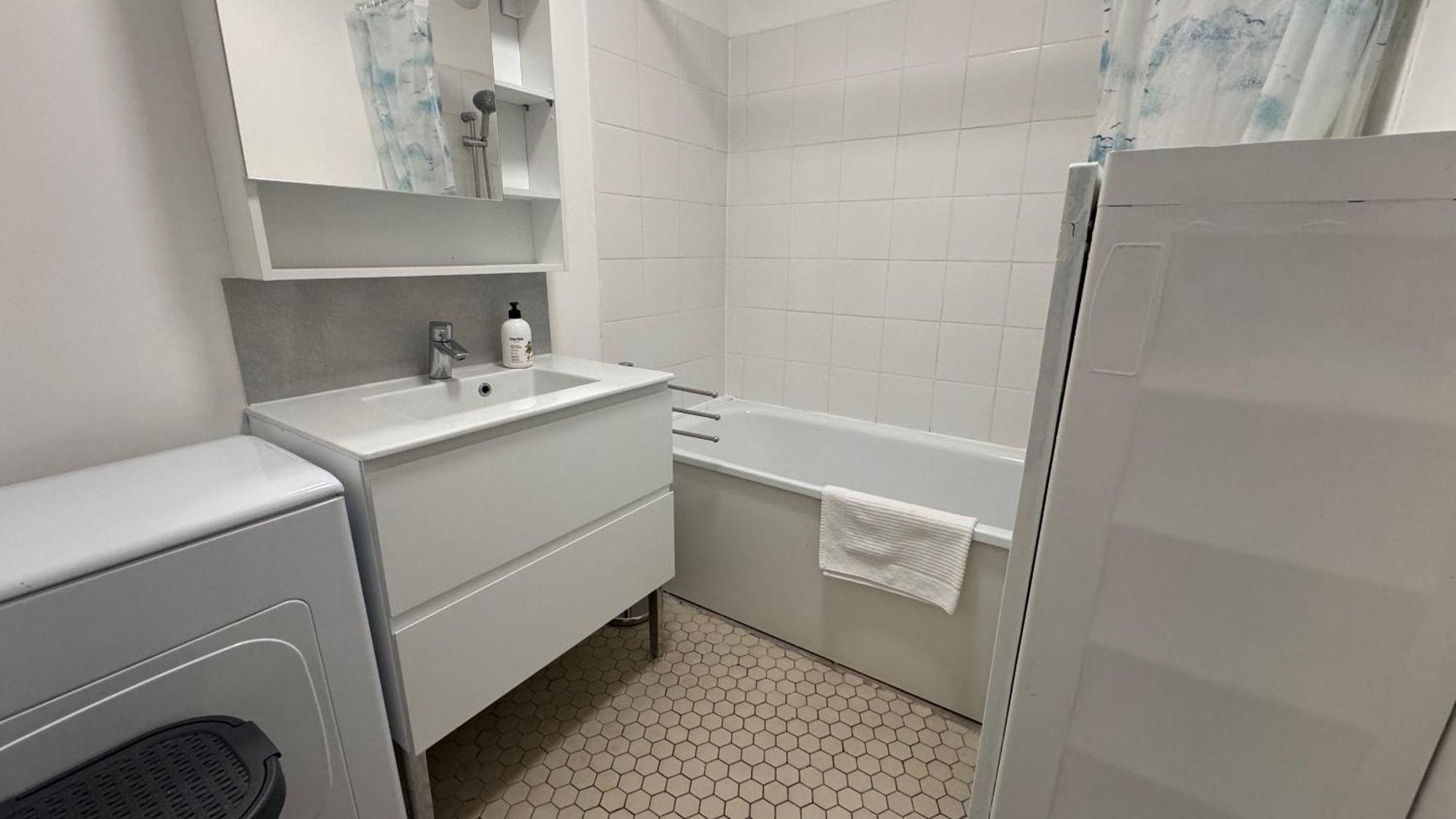 Familiale 6 Pers Avec Parking - Paris Rosny-sous-Bois